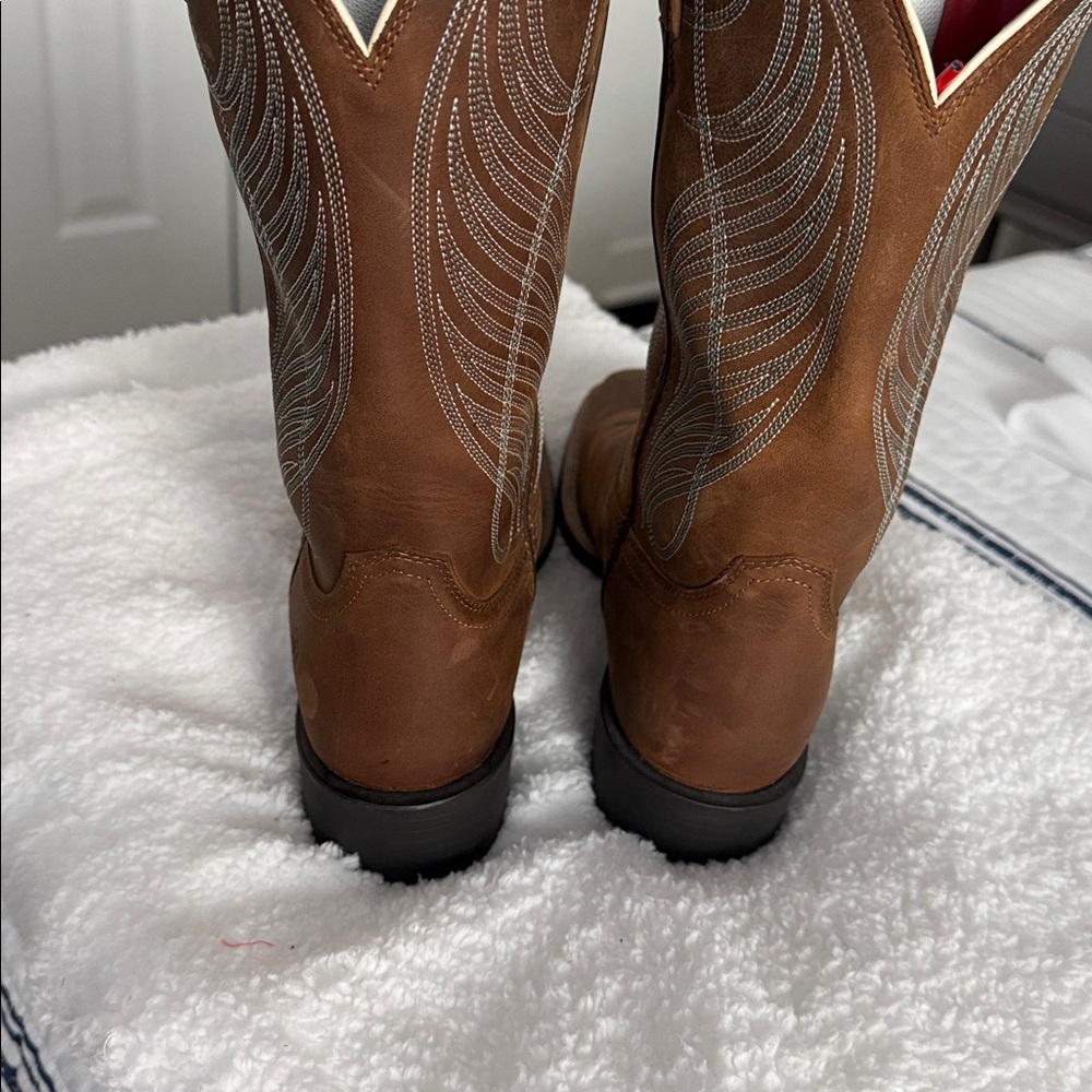 Ariat Womens Tan Western Boots with Embroidered Design - Picture 6 of 6